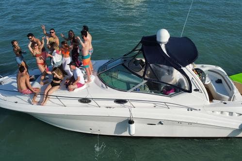 SPECTACULAR  40"  SEA RAY 1 FREE HOUR FROM MONDAY TO FRIDAY – Miami Beach