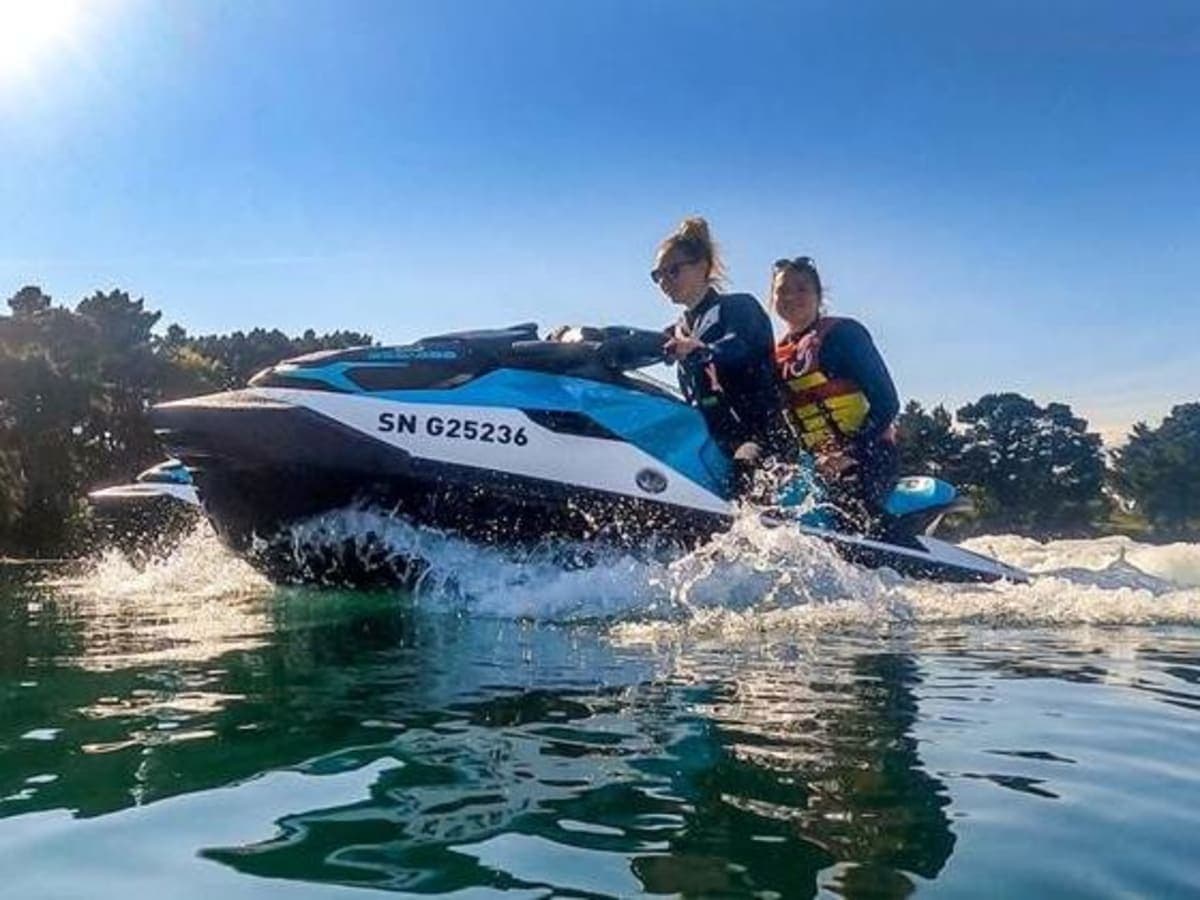 45-minute introduction to jet-skiing in Arzon – Arzon