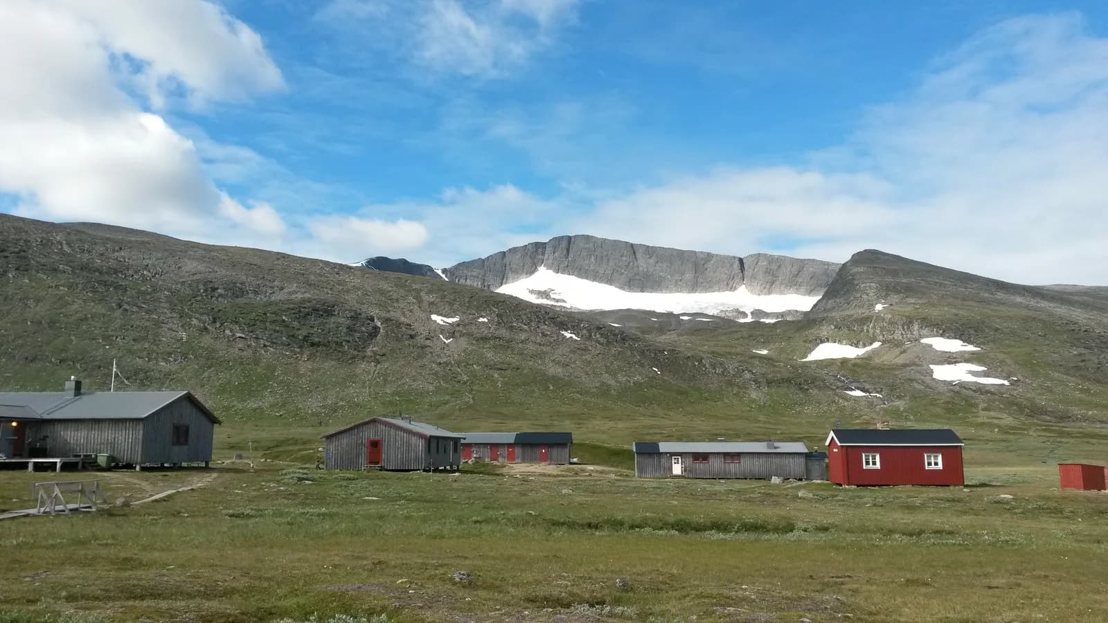Bastun vid Helags Fjällstation – Berg