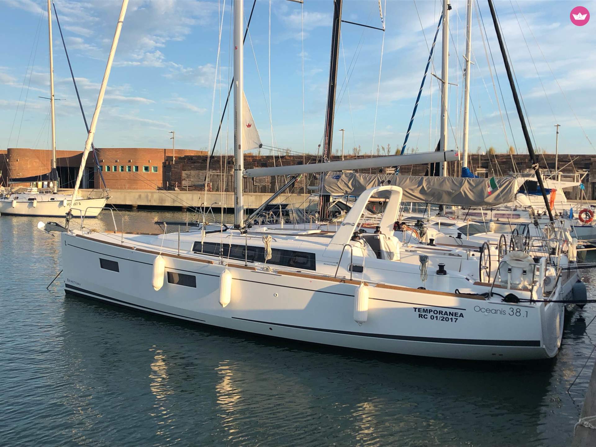 Beneteau Oceanis 38.1 – Vibo Marina