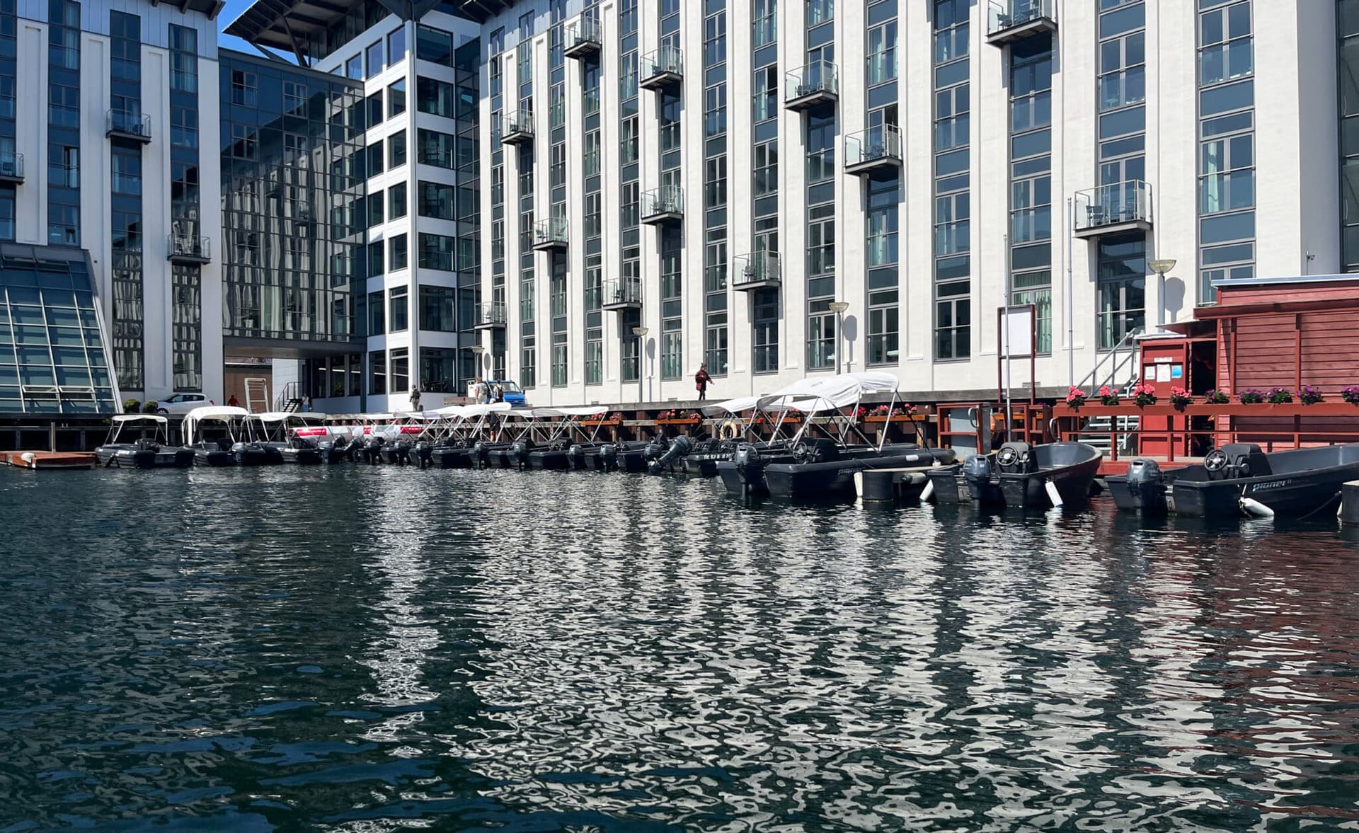 Lille båd (Buster aluminium, 4 personer) – Copenhagen