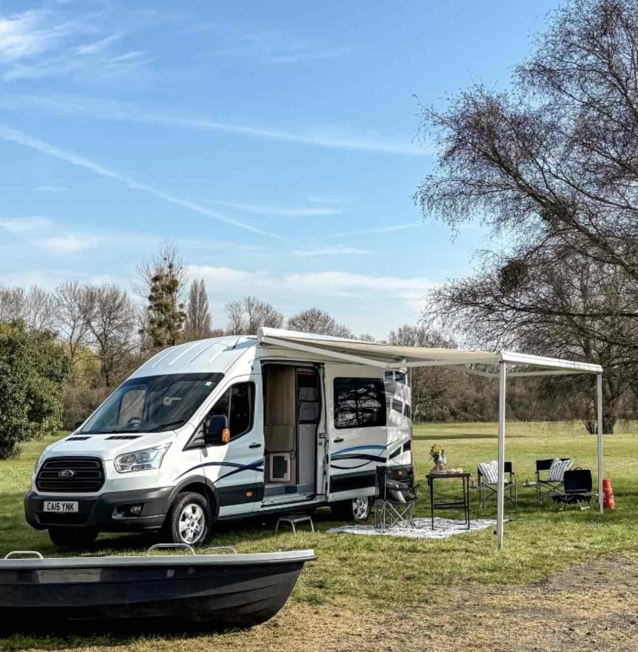 Hugo Away – Bedford