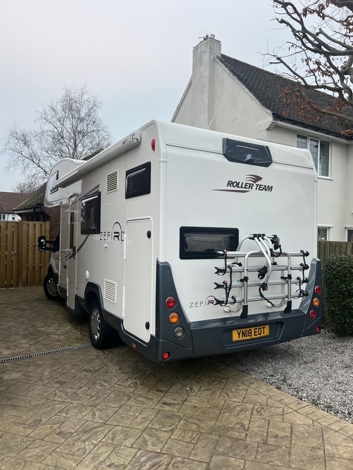 Rollon_the_adventures – Chesterfield