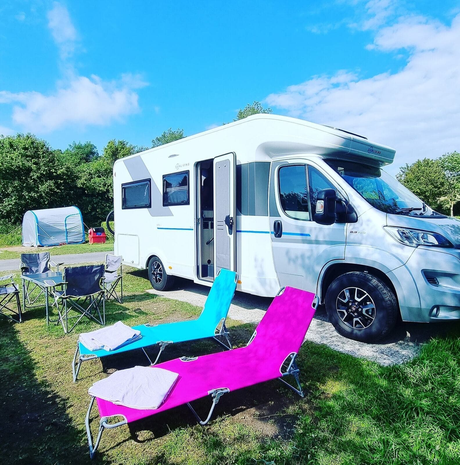 Luxury Sun Living 5 berth Motorhome – Bedford