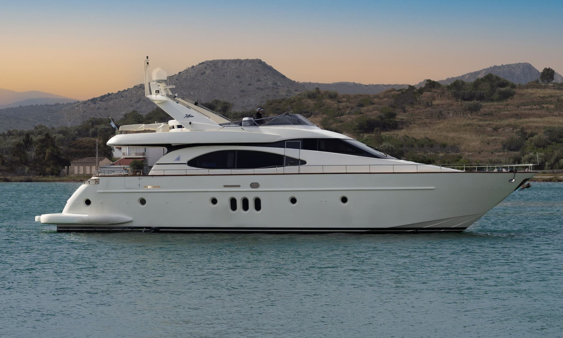 Azimut 74 Solar – Elliniko