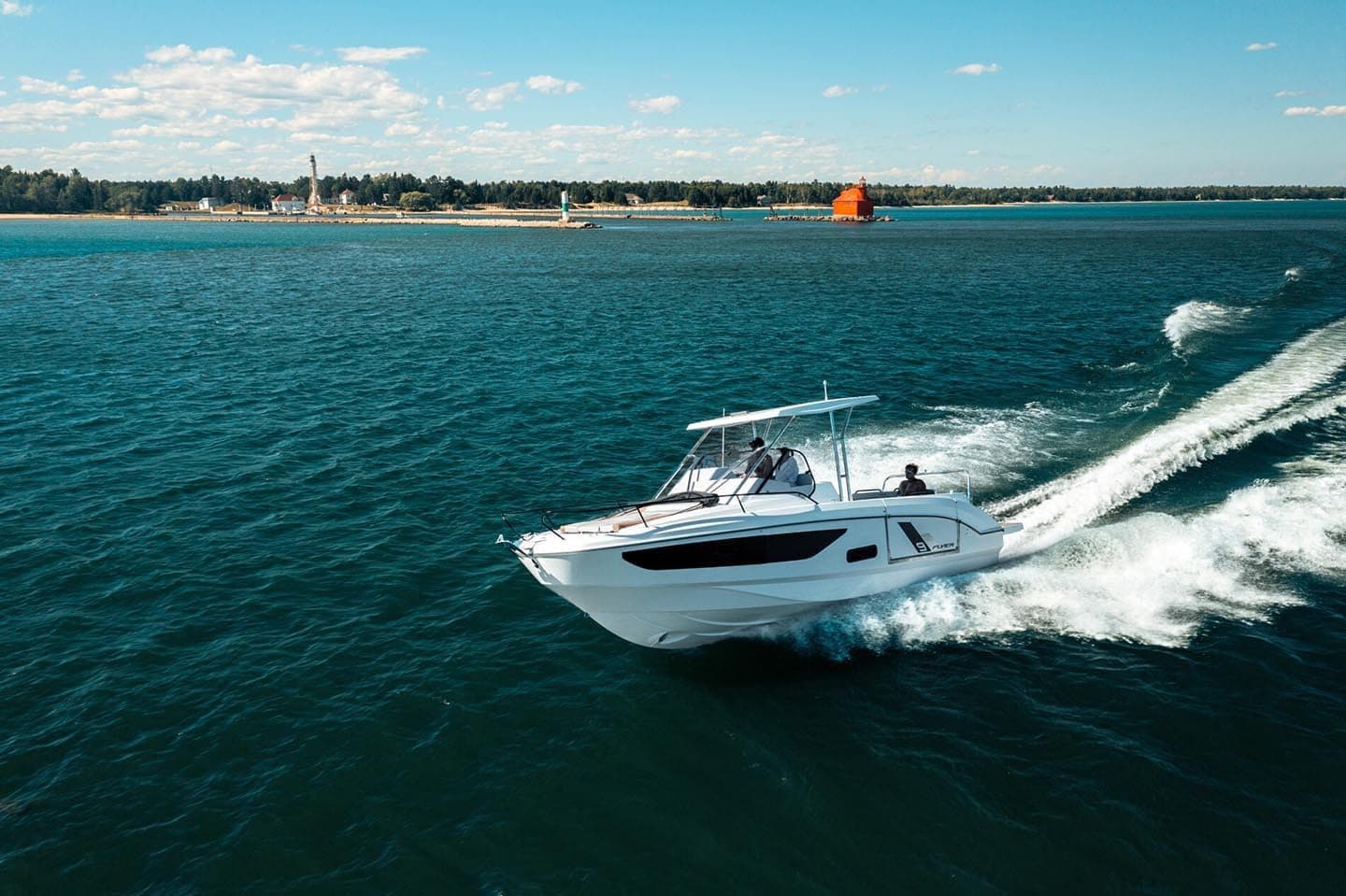 Beneteau Flyer 9 SUNDECK T-TOP – Palea Fokea