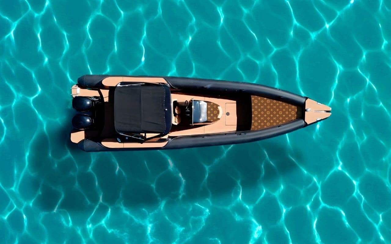 Rib Boat – Elia
