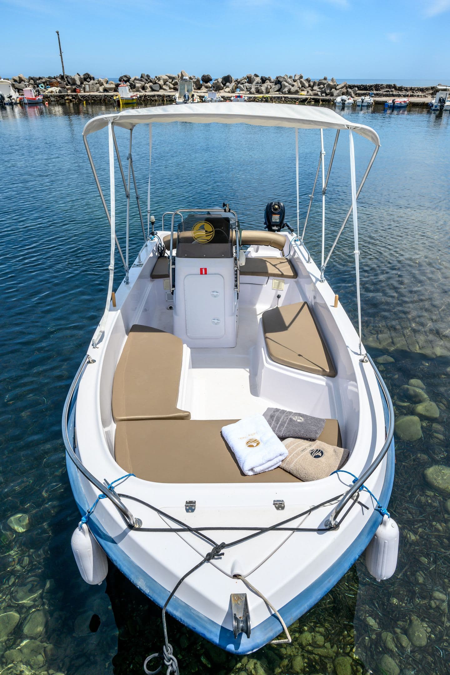 Poseidon 5.10 2014 (Renovated 2023) – Santorini