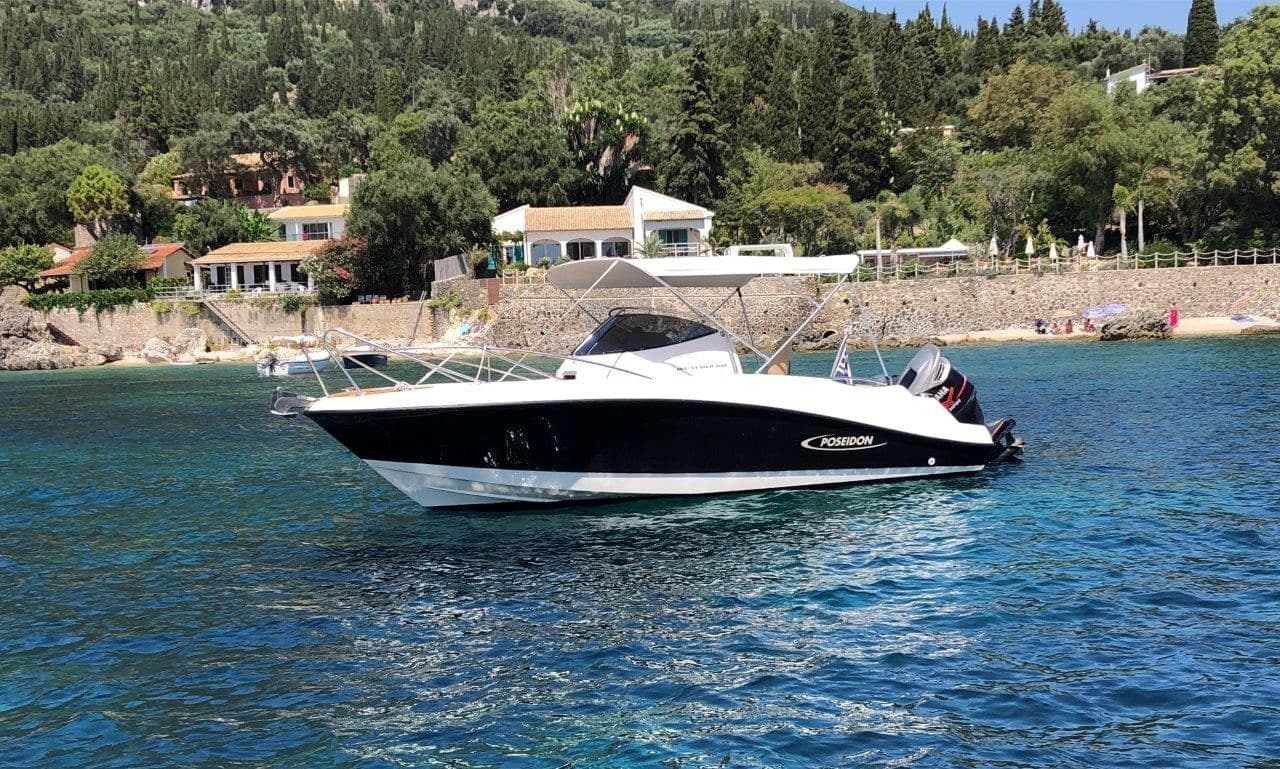Explore Santorini with Blu Water 640 “Captain Marvel” Boat in Vlichada, Greece – Vlichada