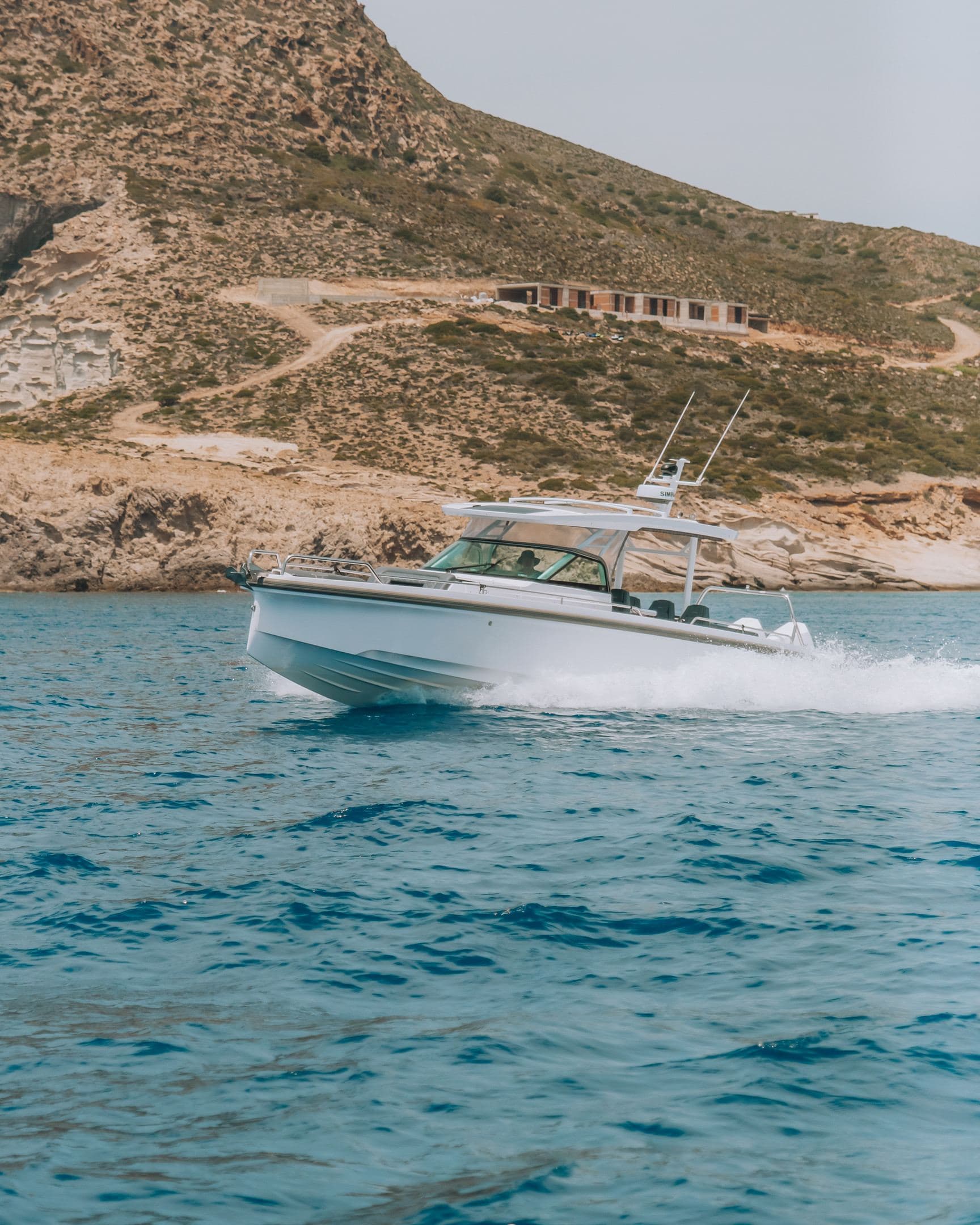 Axopar 37 Sun-Top – Aliki