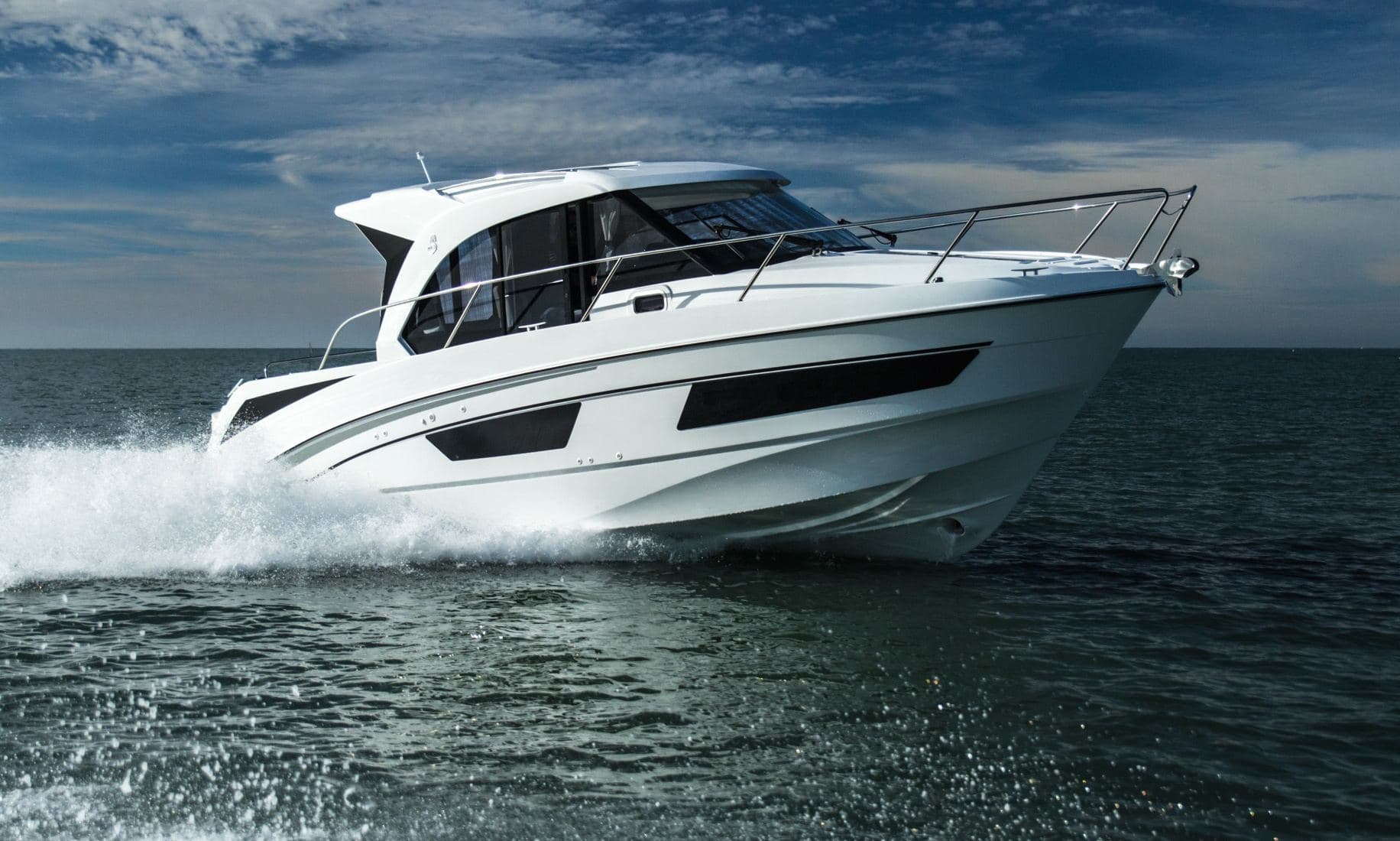 Beneteau Antares 9 Motor Yacht in Vathi, Greece – Vathi