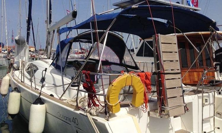 40' Oceanis Cruising Monohull "Pepper" Charters in Anatoliki Attiki, Greece – Anatoliki Attiki