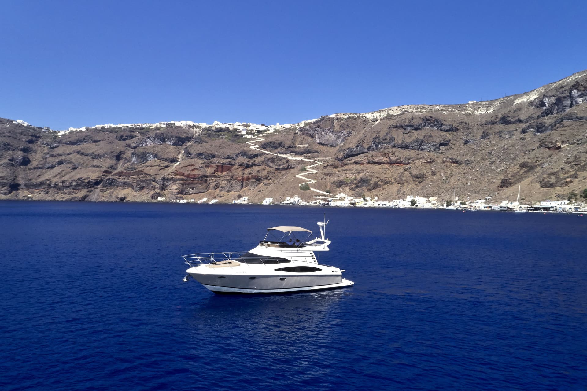 Regal 4260 Commodore – Lavrio