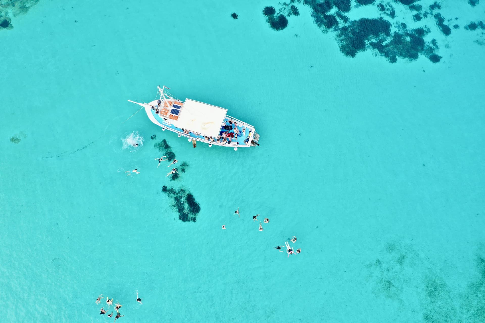 Wooden Boat – Pounta