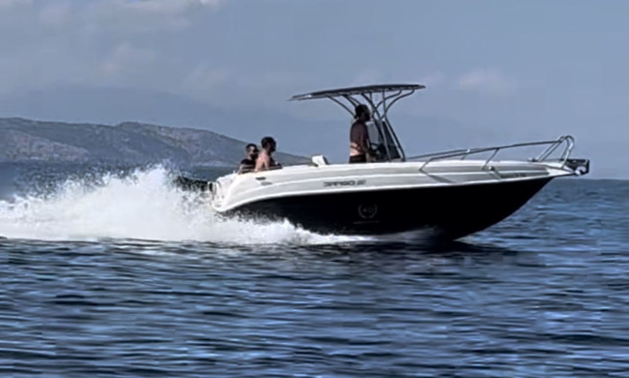 Private luxury speed boat with skipper – Zakynthos