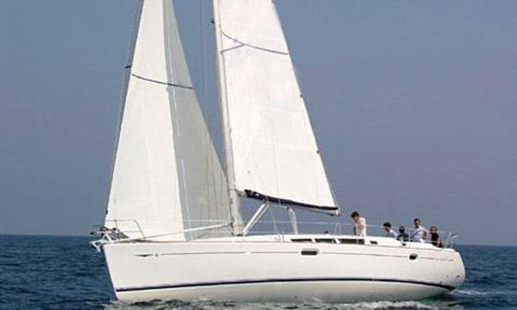 45' Sun Odyssey Cruising Monohull – Anatoliki Attiki
