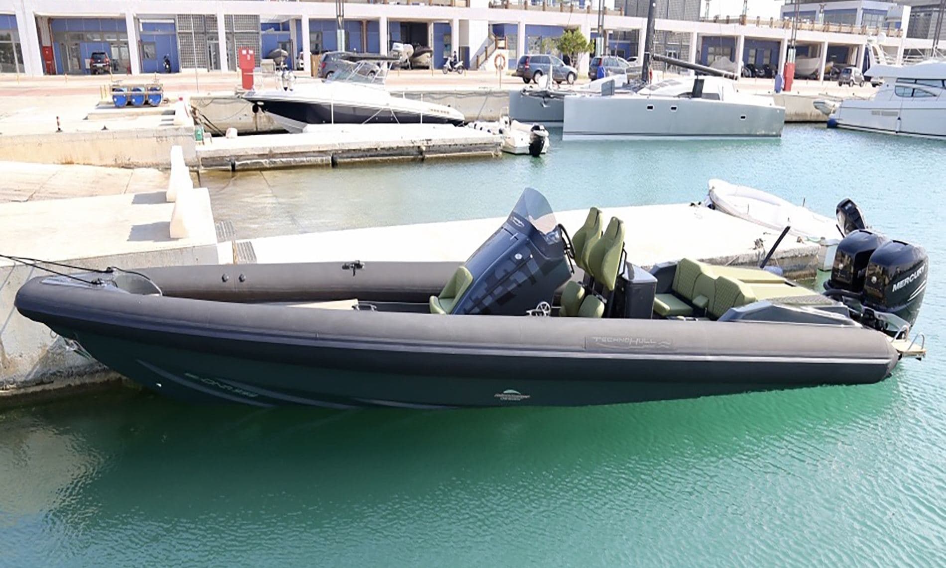 Hire Technohull GT 37 RIB with 2x300 Hp Verado Outboard in Elliniko, Greece! – Elliniko