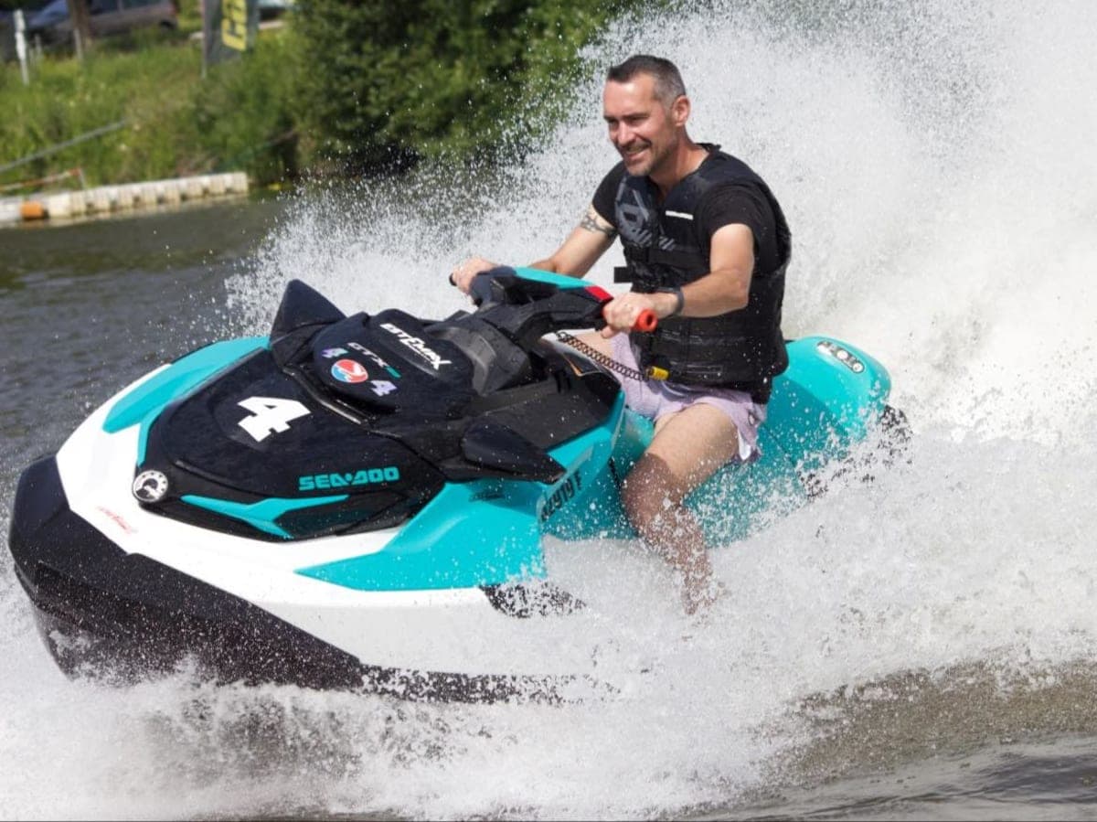 Jet-skiing at Jussy near Metz (57) – Jussy