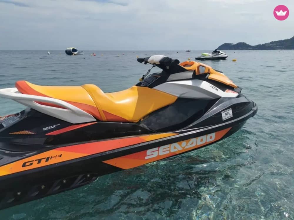 Three hours of jetskiing through the wild caves of Gargano – Rodi Garganico