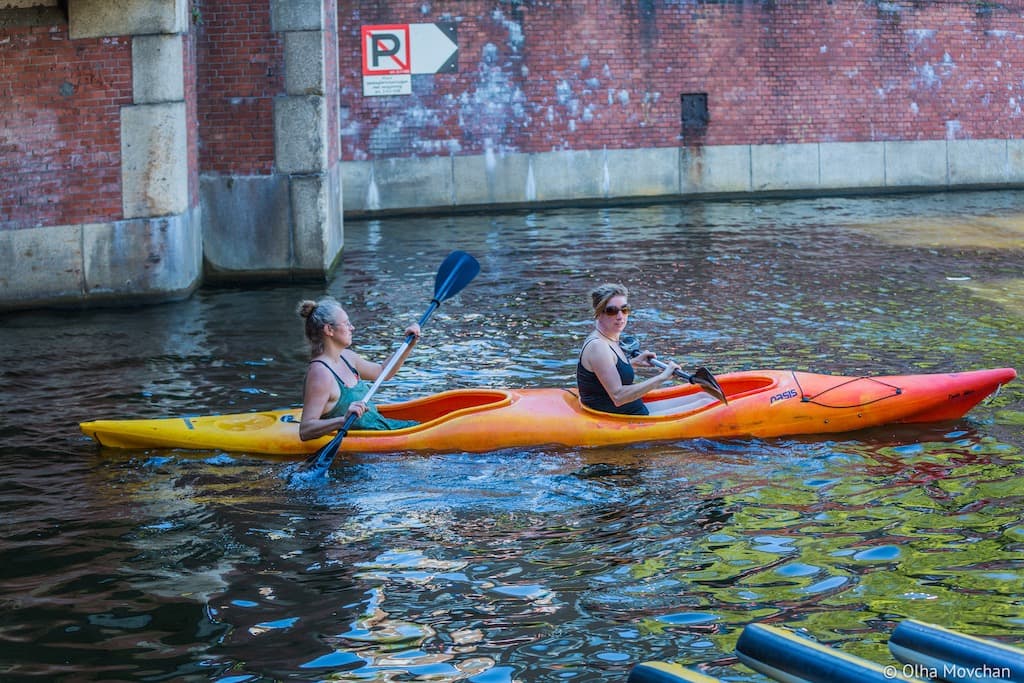 Kayak – Amsterdam