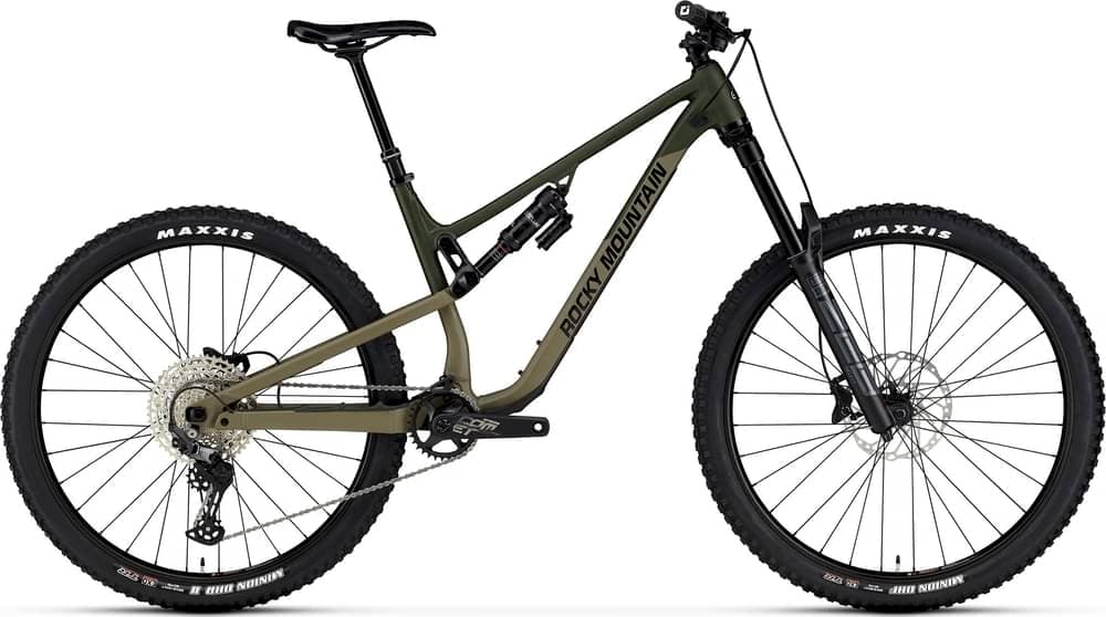 ALTITUDE M