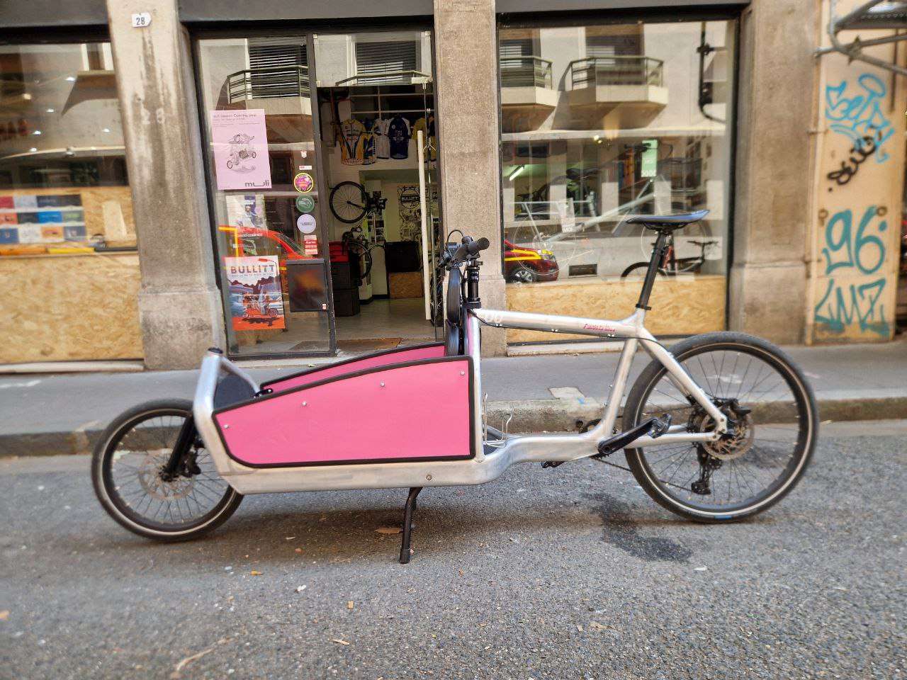 Bullitt musculaire XT12 avec siège enfant