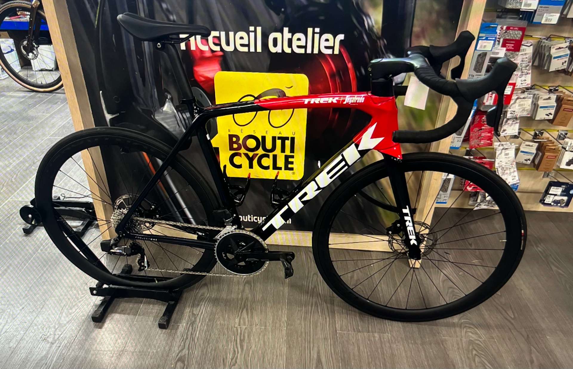 Émonda SLR 6 AXS Size 56 - Black and Red