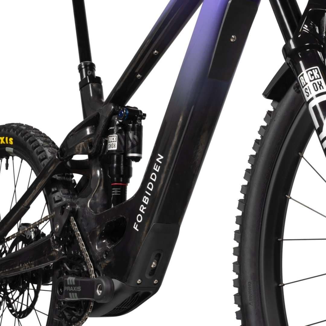 FORBIDDEN Carbon Motor Avinox Medium (1.69m/1.79m)