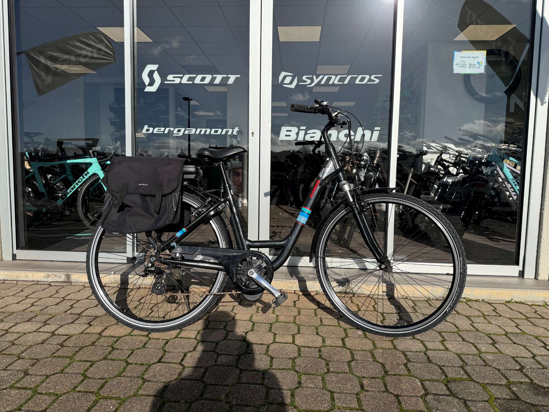 Gitane Electric Hybrid Bike - Size S (155-170cm)