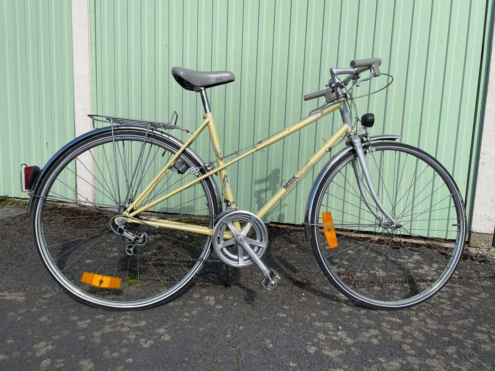 MBK Yellow & Gray Bike Size M