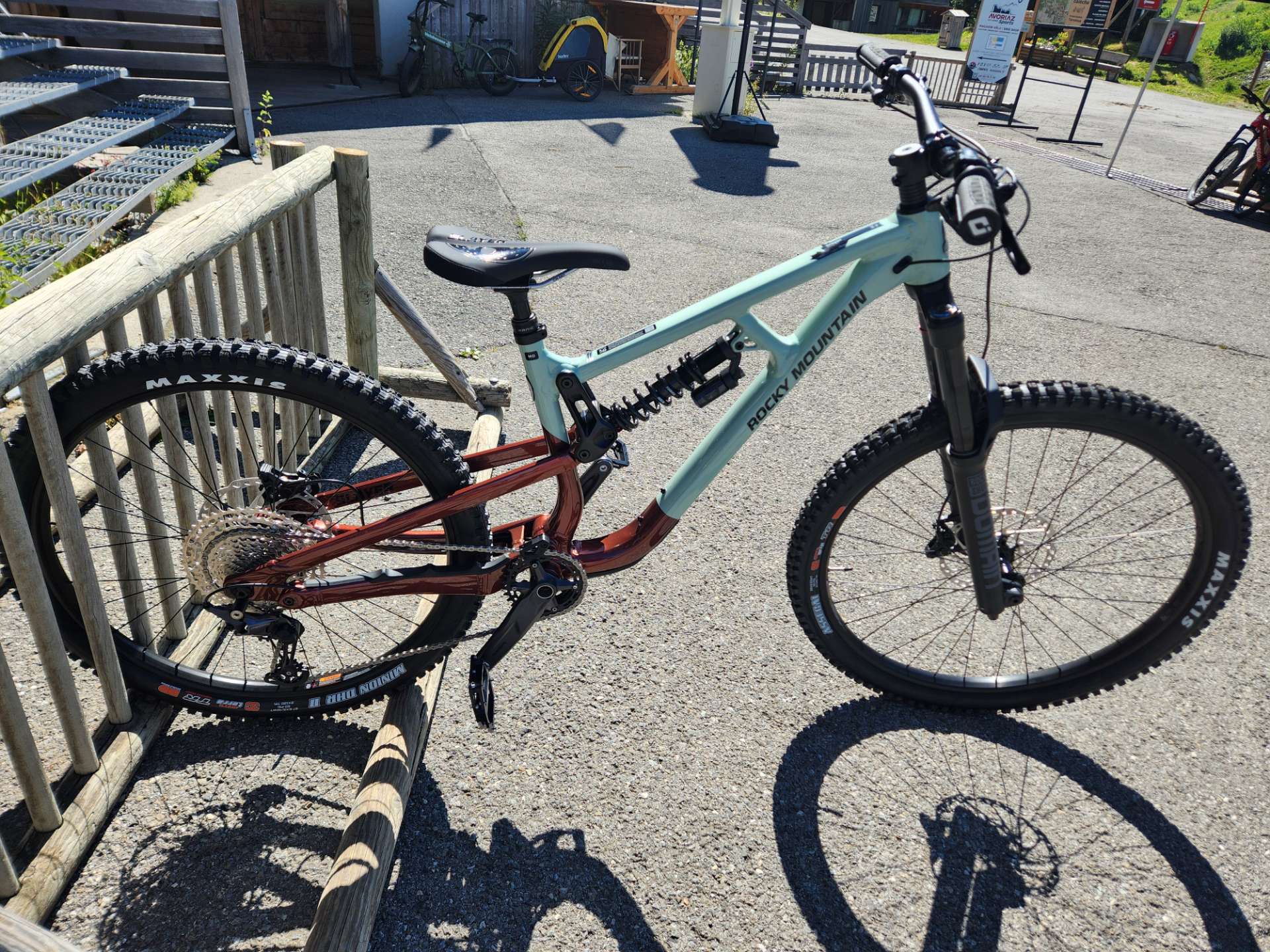 Rocky Mountain Slayer 30 - Size M