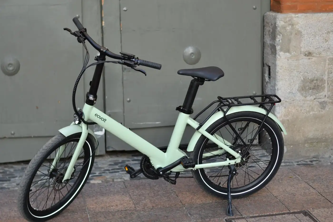 Semi-Folding Electric City Bike - Eovolt
