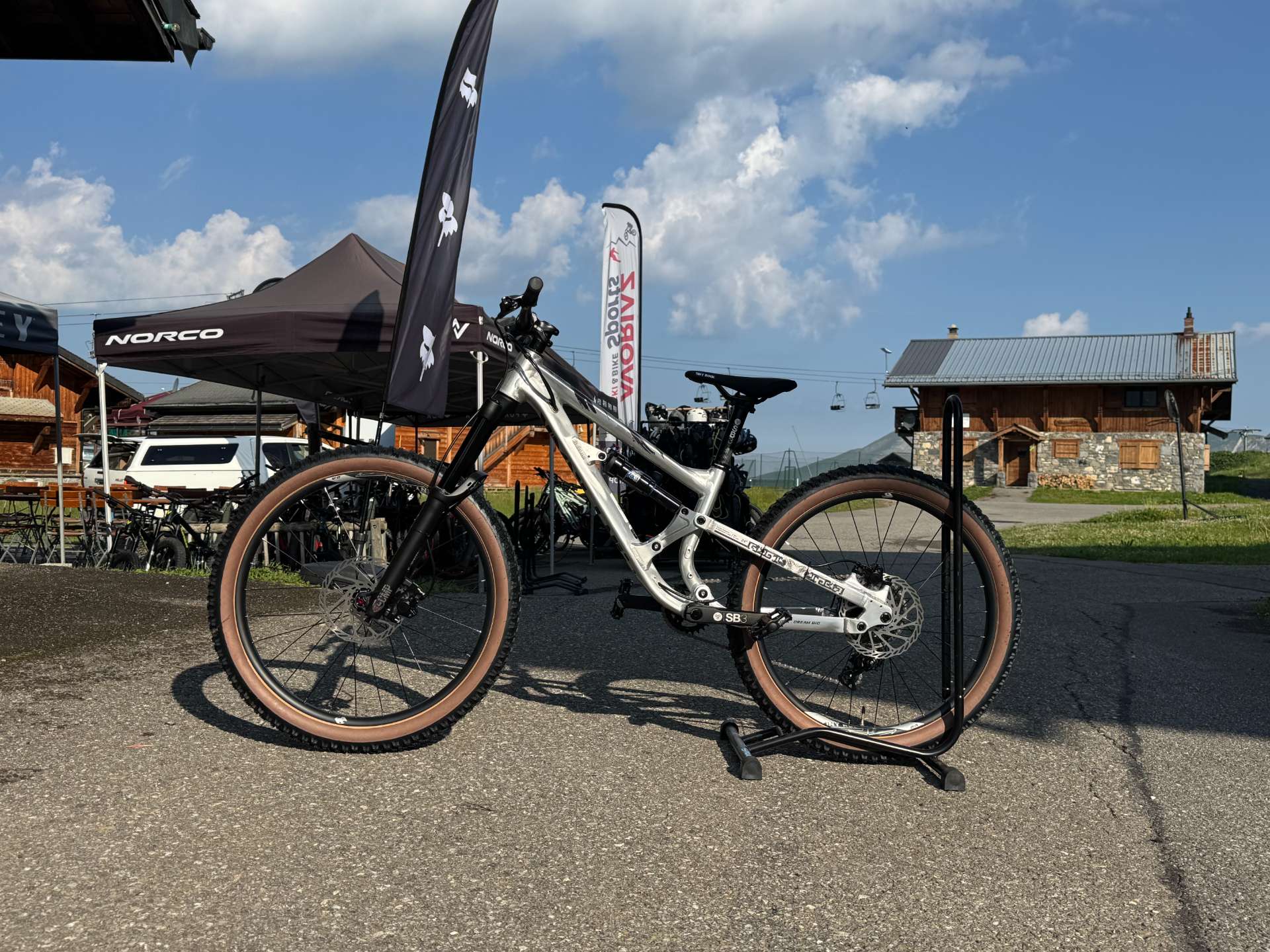 Tiny Rock Kids' Mountain Bike - Master 24"