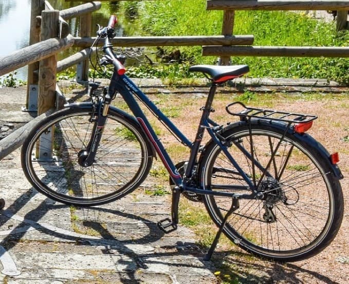VTC Gitane 22 mixte taille M - Porte bagage - attelage boule