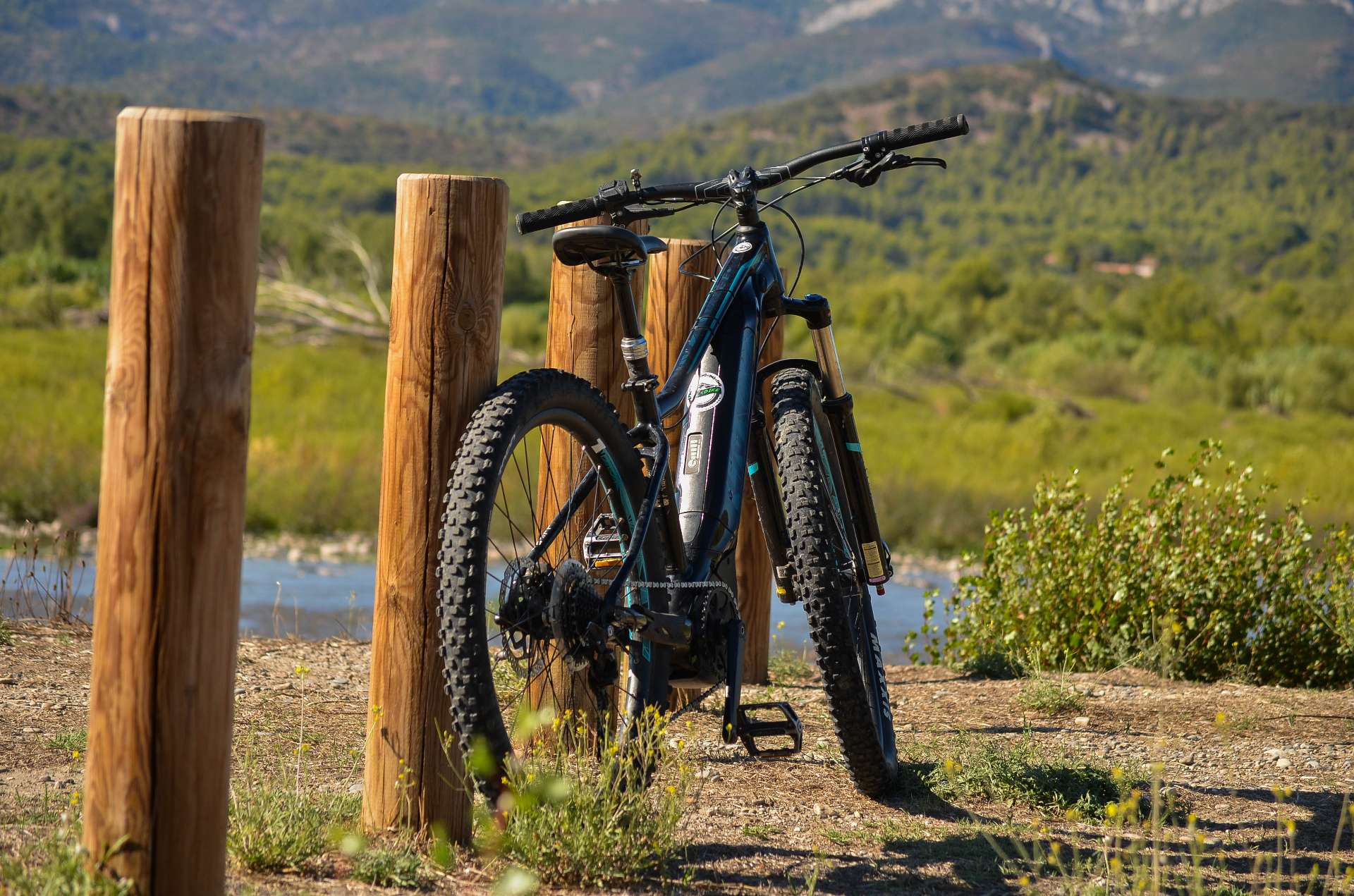 VTT électrique semi rigide