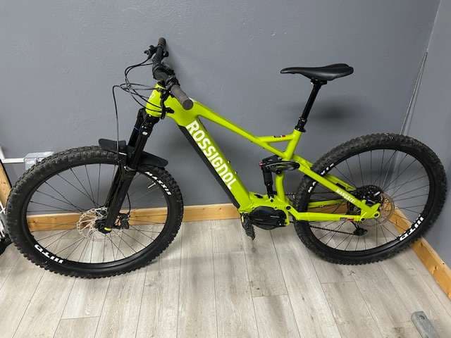 VTT electrique tout suspendu Taille M et L