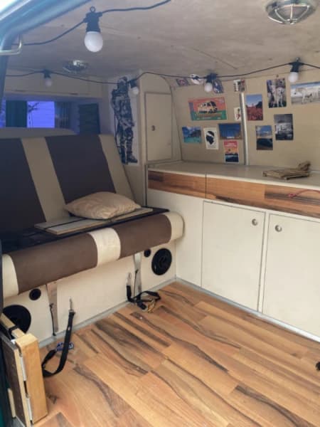 VW Campingbus von Teseo – La Chaux-de-Fonds