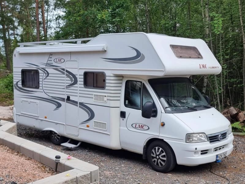 Tomin, LMC-Matkailuauto – Lohja