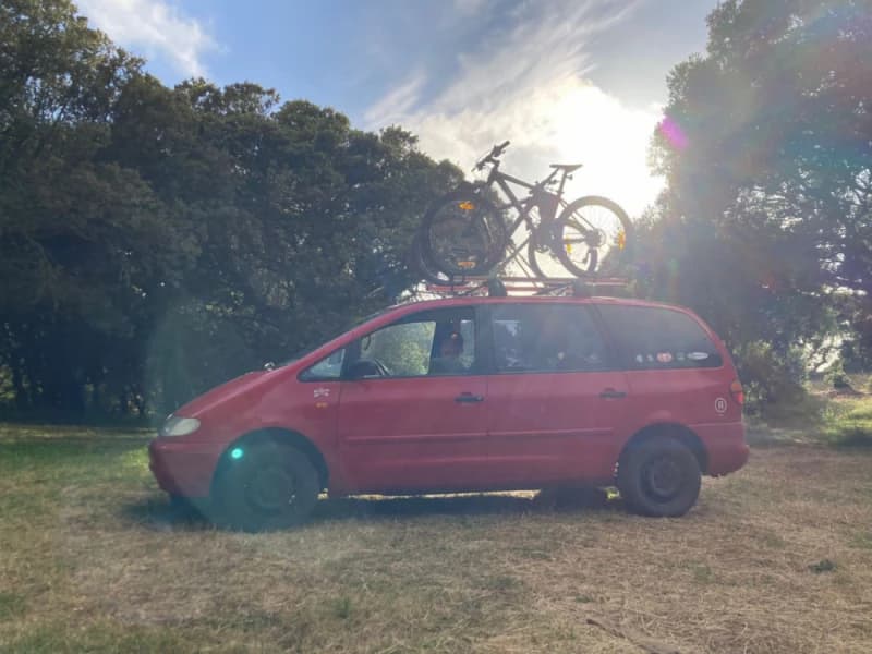VW Campingbus von Romain – Samedan