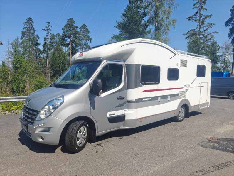 Vankkuri, Minna:n Matkailuauto – Tuusula