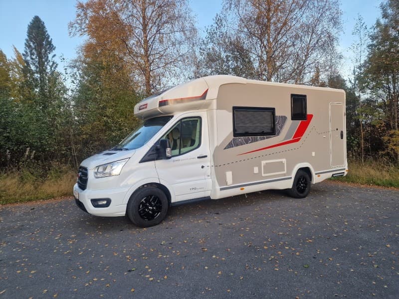 Susannan, Ford-Matkailuauto – Kempele