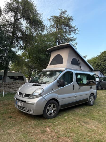 Nicolas Renault Campervan – Norrköping