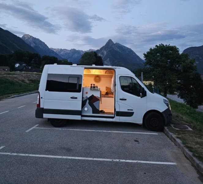 Joachims Nissan Campervan – Göteborg