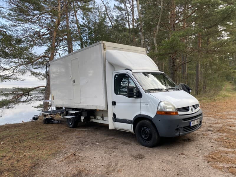 Robins Renault Husbil – Västerhaninge