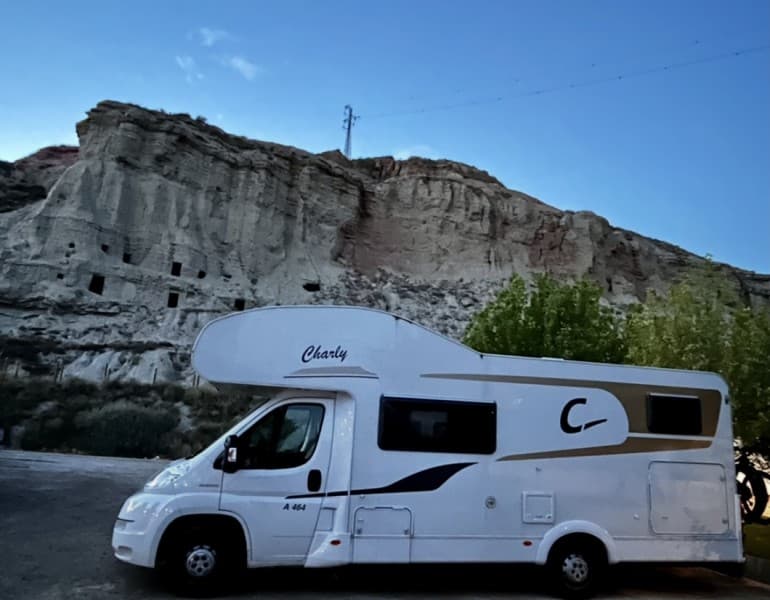 Charly, Robin's Wohnmobil – Wettingen