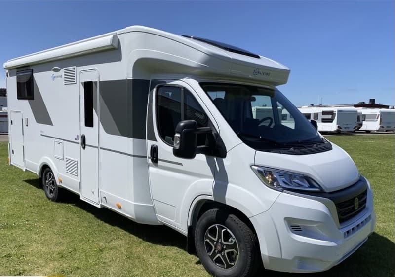 Johans Sun Living Husbil – åKersberga