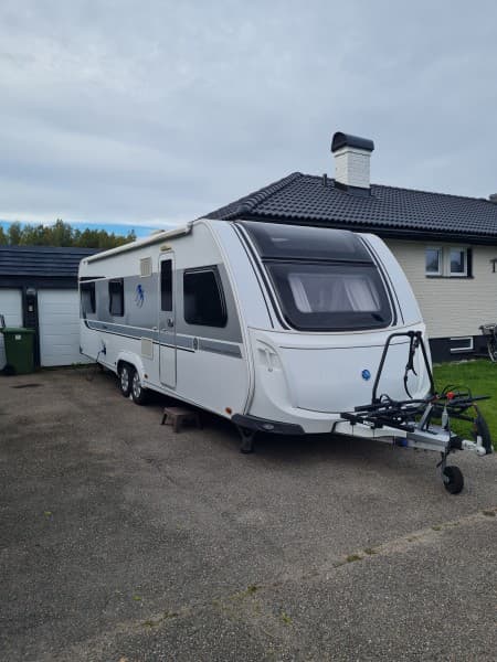 Andreass Knaus Husvagn – Vintrosa