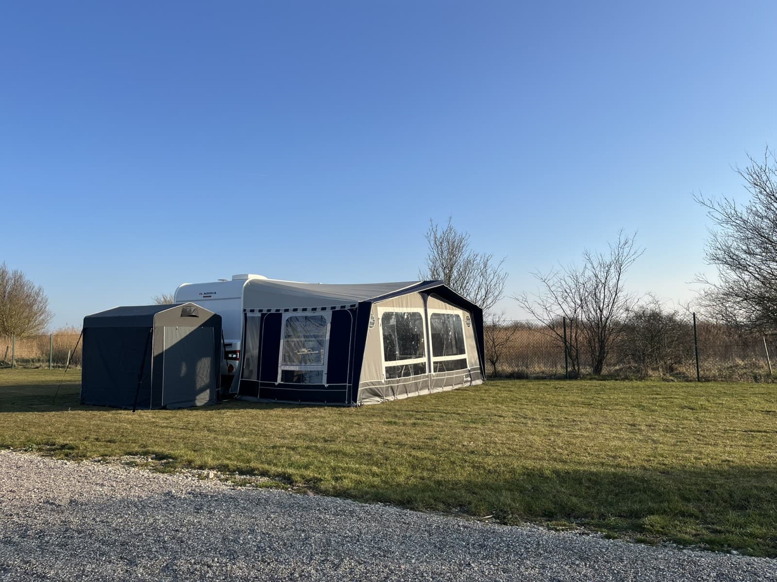 Adora, Camilla's Campingvogn – Assens