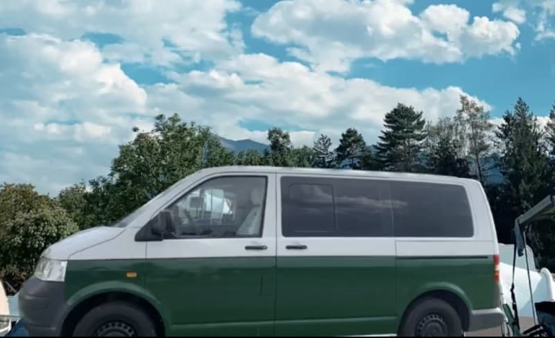 ATLAS, Joshua's Campingbus – Zug