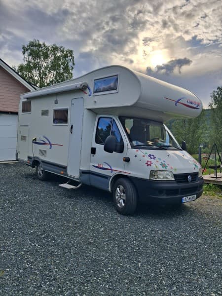 Marthes Fiat Bobil – Rossfjordstraumen